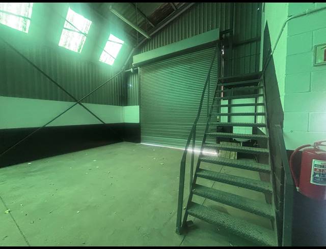 514M² WAREHOUSE TO LET IN PAROW EAST
